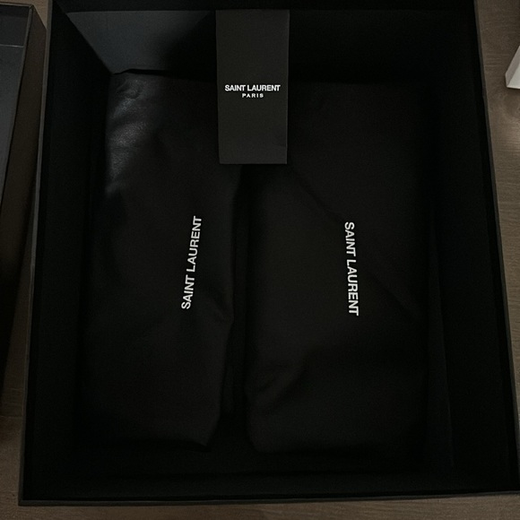 Saint Laurent Claude 110mm buckle heel sandal in patent leather - Picture 14 of 16